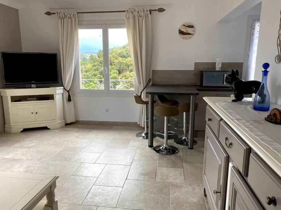 Agreable Appartement Vue Mer Les Issambres Eksteriør bilde
