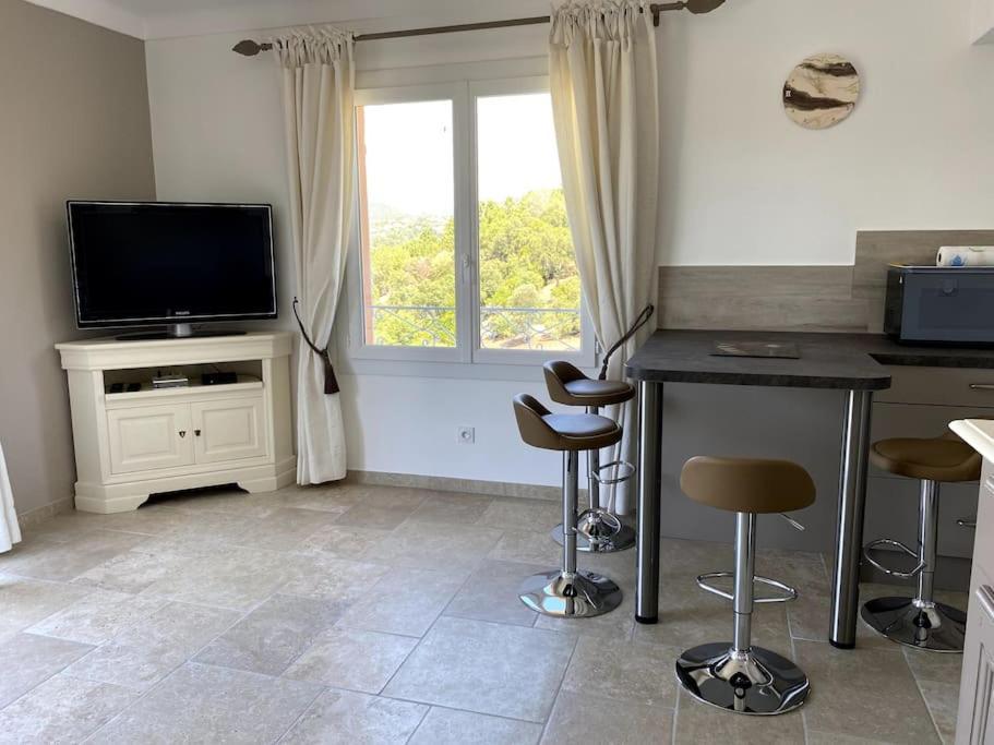 Agreable Appartement Vue Mer Les Issambres Eksteriør bilde